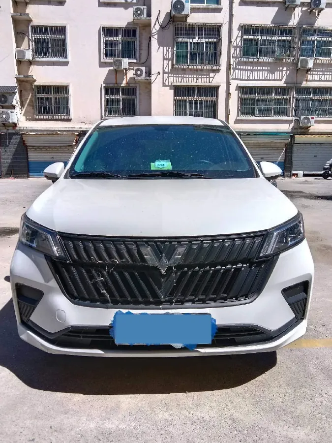 2022 WuLing JiaChen 1.5L 99HP L4 6MT,autocango,china used car exporter,china ev exporter,chinese used car exporter,chinese used ev exporter