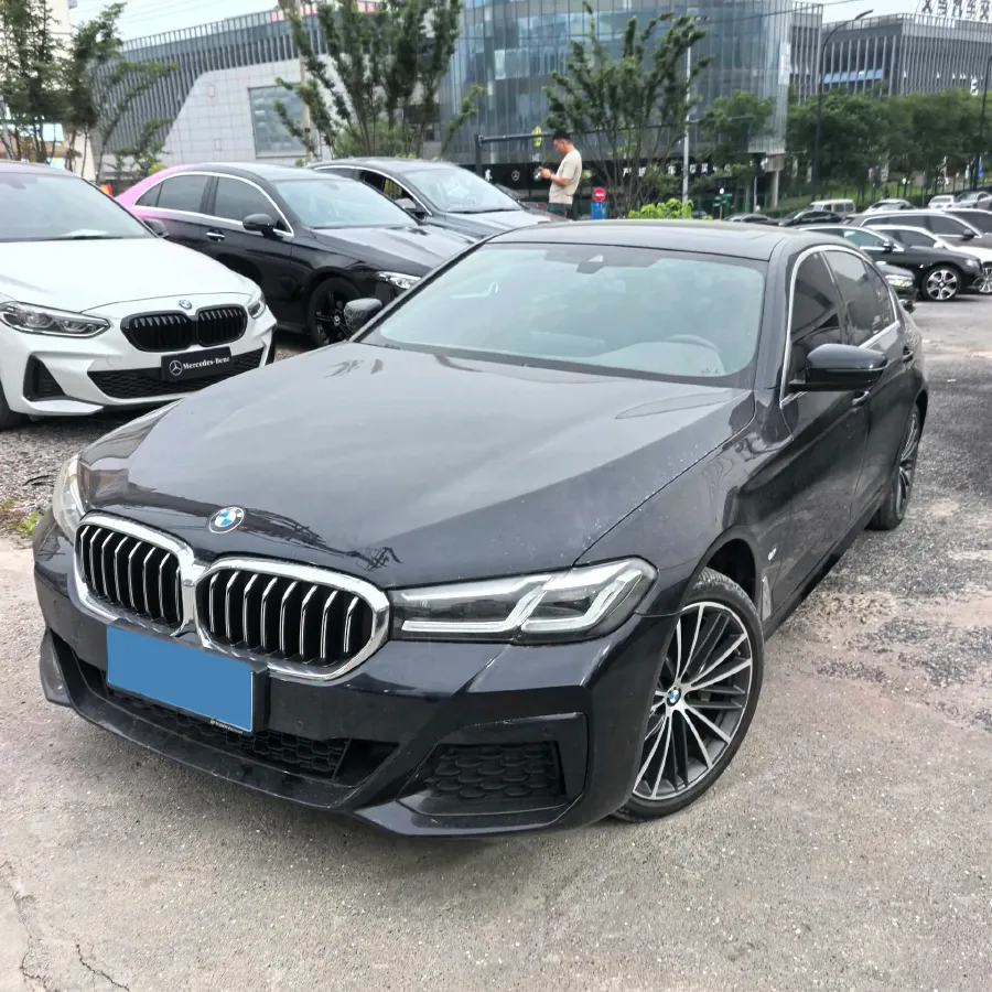 2022 BMW 5 Series 2.0T 252HP L4 8AT,autocango,china used car exporter,china ev exporter,chinese used car exporter,chinese used ev exporter