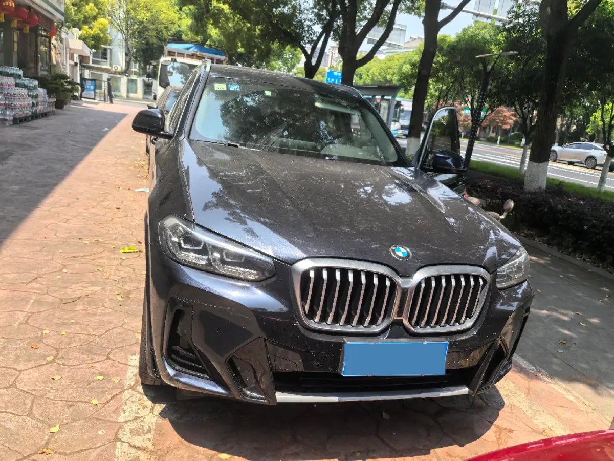 2022 BMW X3 2.0T 184HP L4 8AT,autocango,china used car exporter,china ev exporter,chinese used car exporter,chinese used ev exporter