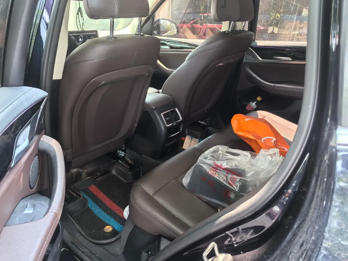 2022 BMW X3 2.0T 184HP L4 8AT,autocango,china used car exporter,china ev exporter,chinese used car exporter,chinese used ev exporter