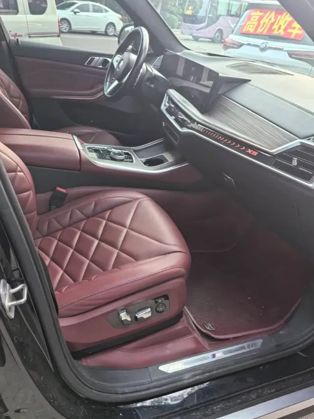 2023 BMW X5 3.0T 381HP L6 8AT,autocango,china used car exporter,china ev exporter,chinese used car exporter,chinese used ev exporter