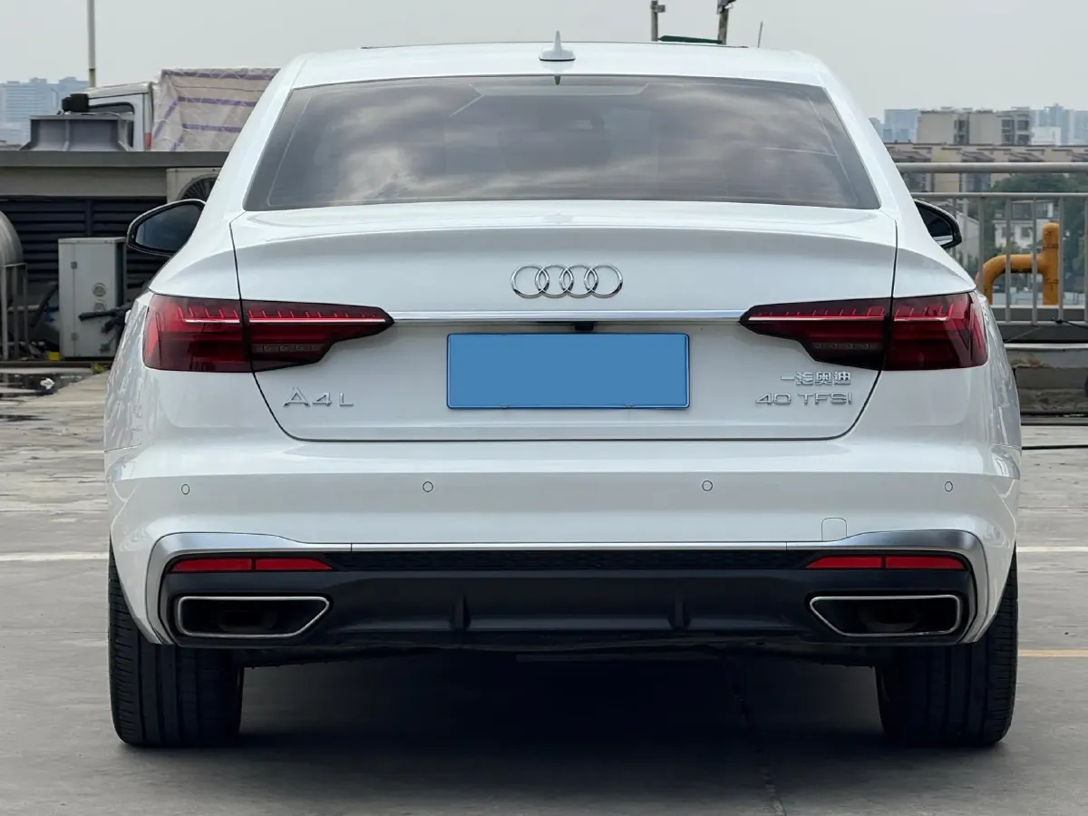 2020 Audi A4L 2.0T 190HP L4 7DCT,autocango,china used car exporter,china ev exporter,chinese used car exporter,chinese used ev exporter