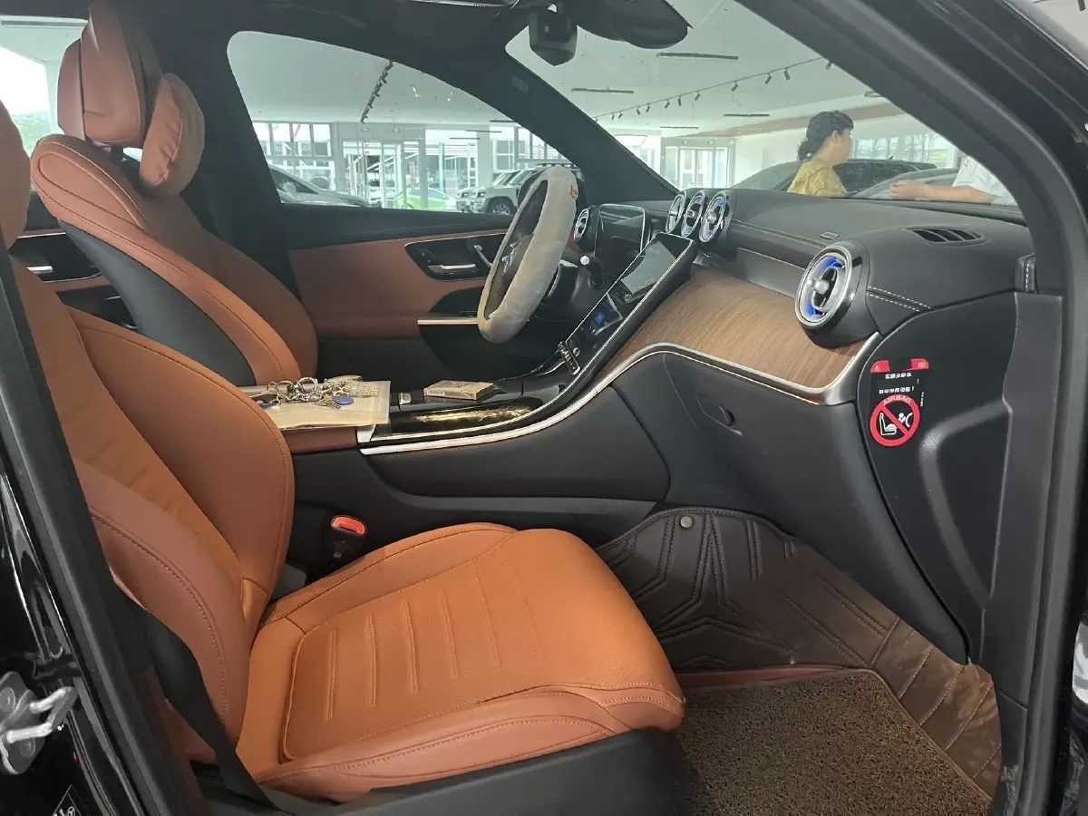 2024 Mercedes-Benz GLC Class 2.0T 258HP L4 9AT,autocango,china used car exporter,china ev exporter,chinese used car exporter,chinese used ev exporter