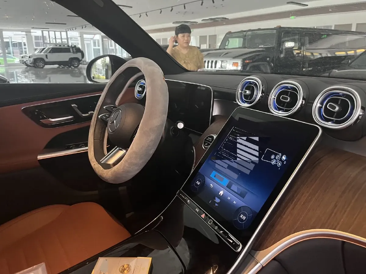 2024 Mercedes-Benz GLC Class 2.0T 258HP L4 9AT,autocango,china used car exporter,china ev exporter,chinese used car exporter,chinese used ev exporter
