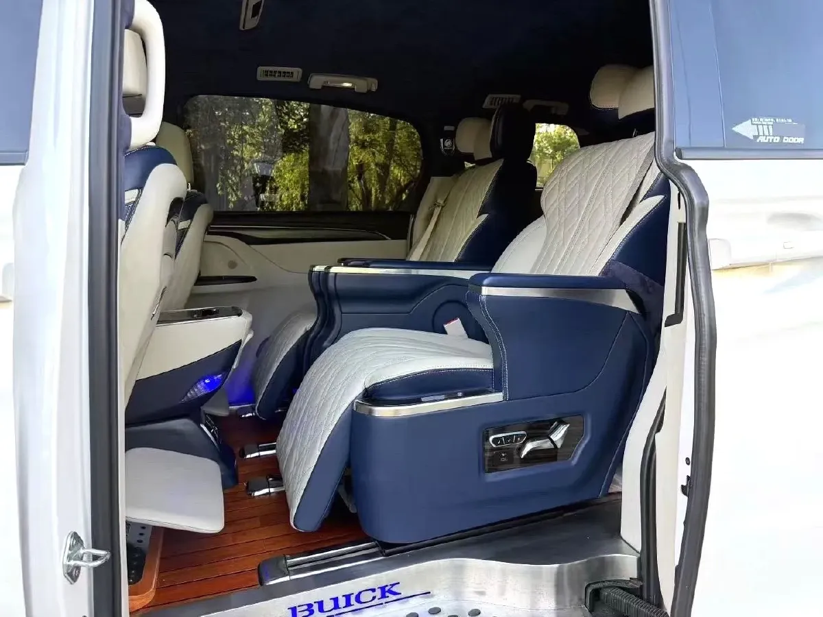 2022 Buick GL8 2.0T 237HP L4 9AT,autocango,china used car exporter,china ev exporter,chinese used car exporter,chinese used ev exporter