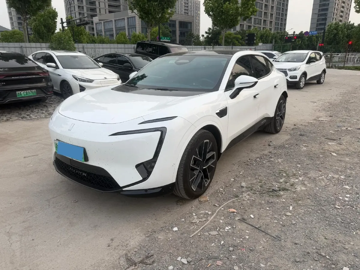 2025 Avatr 11 1.5T 156HP L4 REEV,autocango,china used car exporter,china ev exporter,chinese used car exporter,chinese used ev exporter