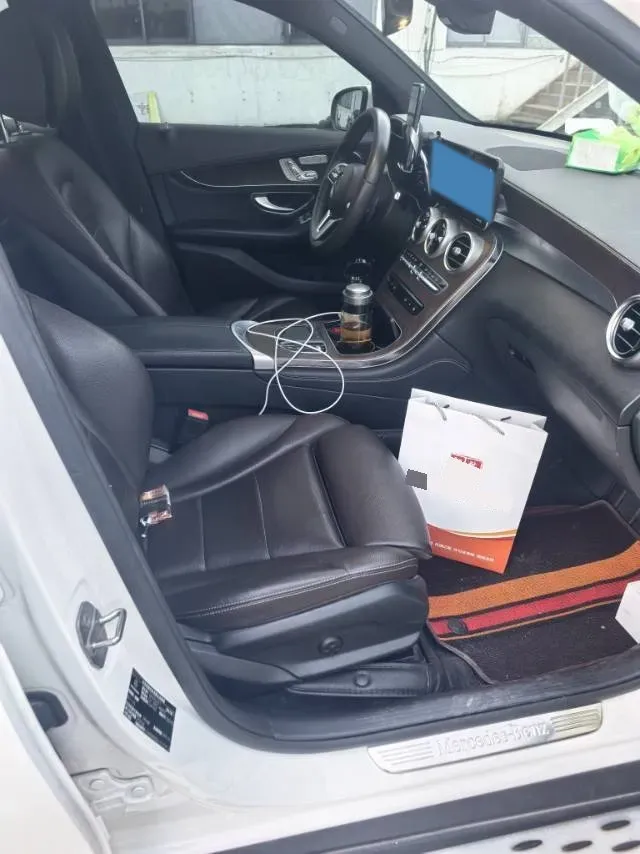 2021 Mercedes-Benz GLC Class 2.0T 258HP L4 9AT,autocango,china used car exporter,china ev exporter,chinese used car exporter,chinese used ev exporter