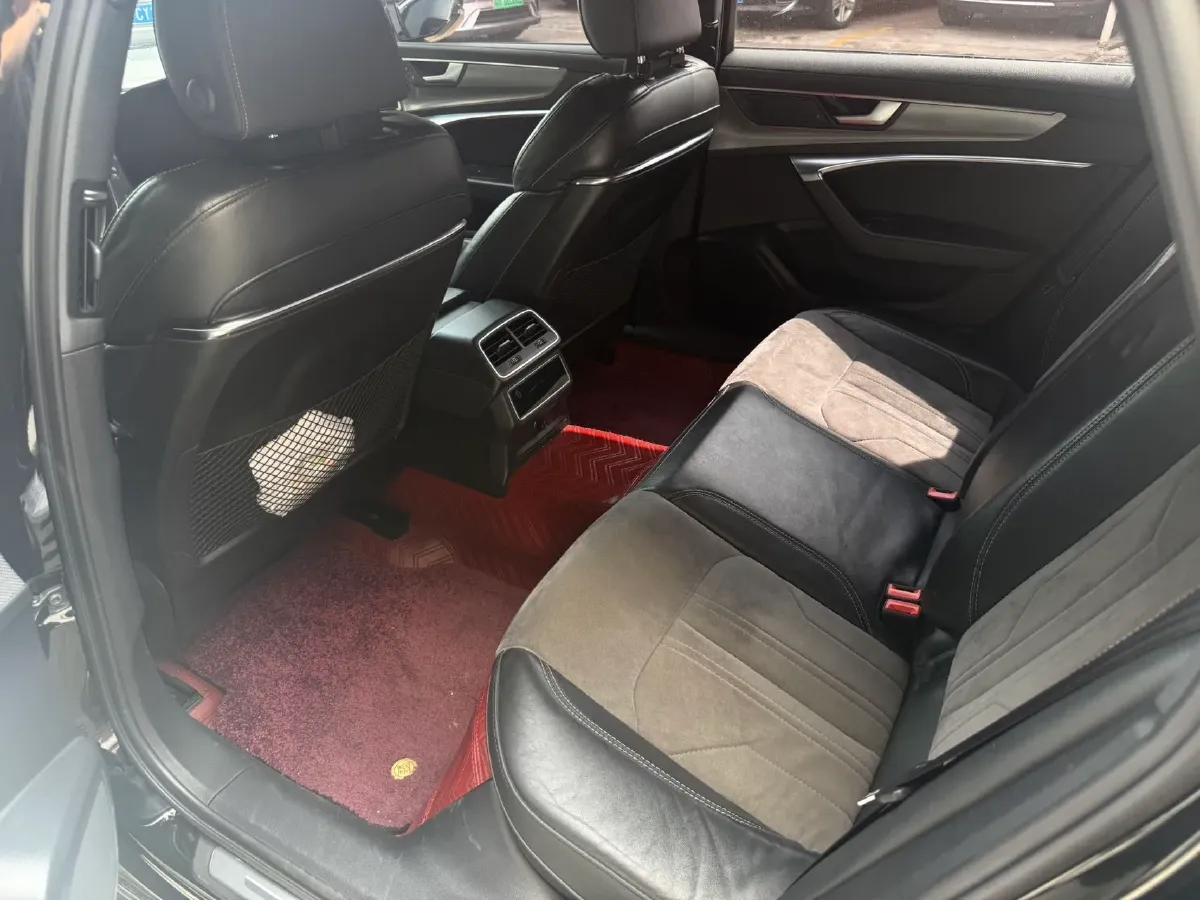2021 Audi A6L 2.0T 224HP L4 7DCT,autocango,china used car exporter,china ev exporter,chinese used car exporter,chinese used ev exporter