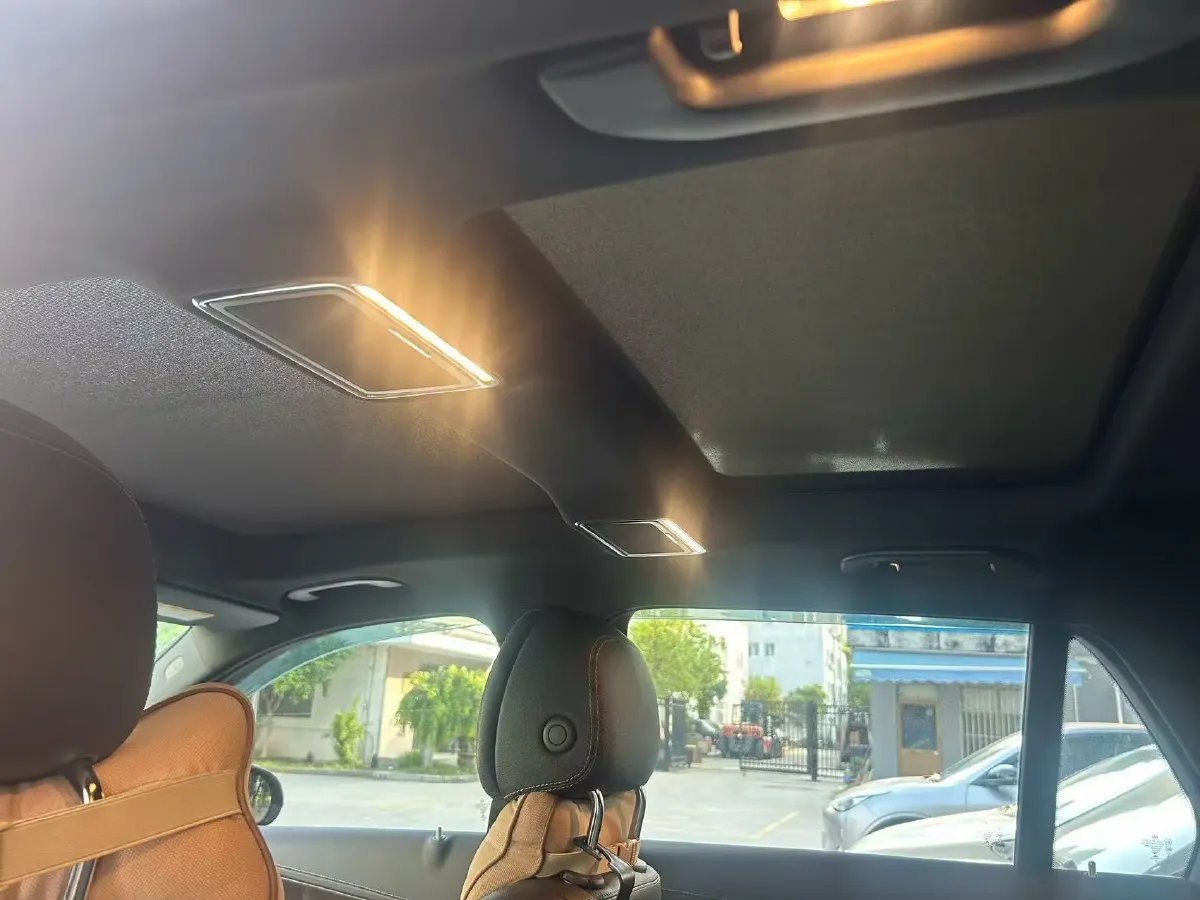 2020 Mercedes-Benz GLC Class 2.0T 258HP L4 9AT,autocango,china used car exporter,china ev exporter,chinese used car exporter,chinese used ev exporter