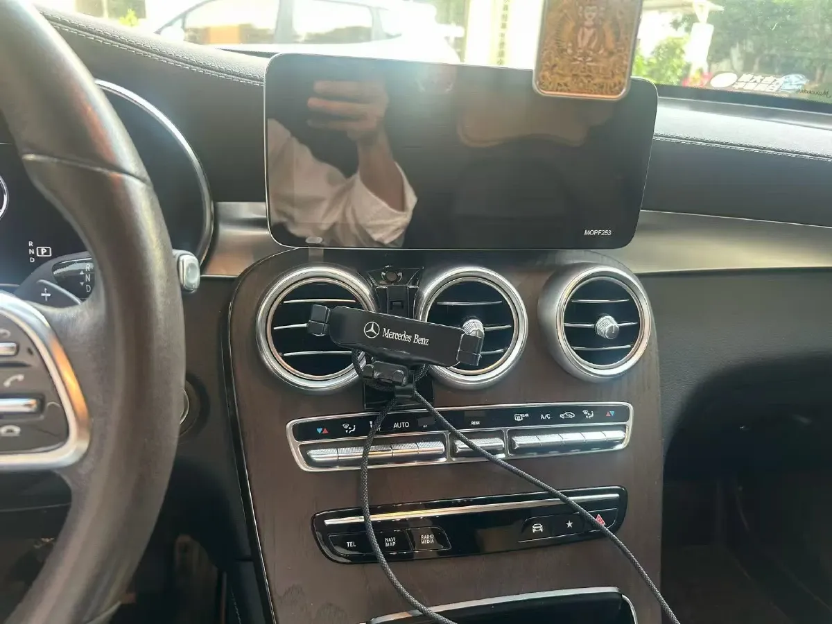 2020 Mercedes-Benz GLC Class 2.0T 258HP L4 9AT,autocango,china used car exporter,china ev exporter,chinese used car exporter,chinese used ev exporter