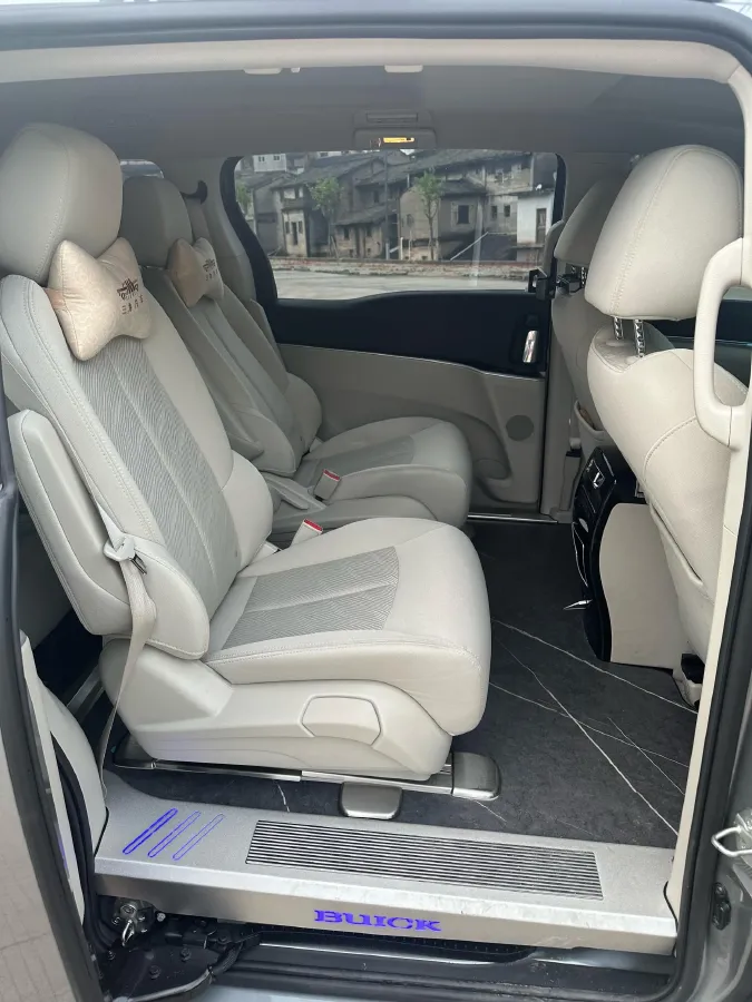 2023 Buick GL8 2.0T 237HP L4 9AT,autocango,china used car exporter,china ev exporter,chinese used car exporter,chinese used ev exporter