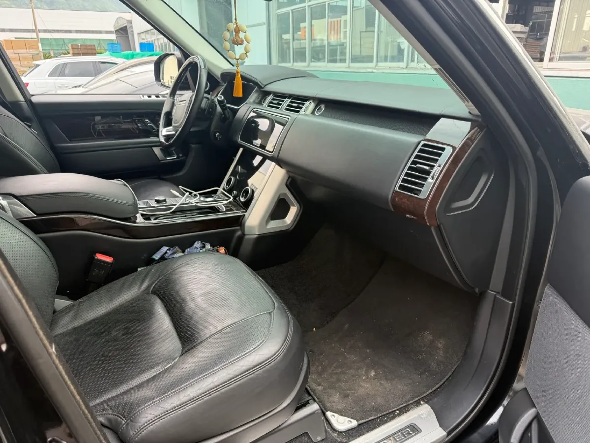 2020 Land Rover Range Rover 3.0T 400HP L6 8AT,autocango,china used car exporter,china ev exporter,chinese used car exporter,chinese used ev exporter