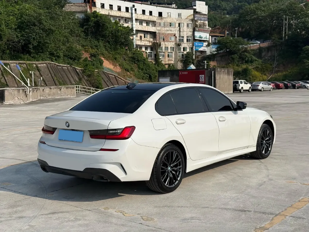 2021 BMW 3 Series 2.0T 184HP L4 8AT,autocango,china used car exporter,china ev exporter,chinese used car exporter,chinese used ev exporter