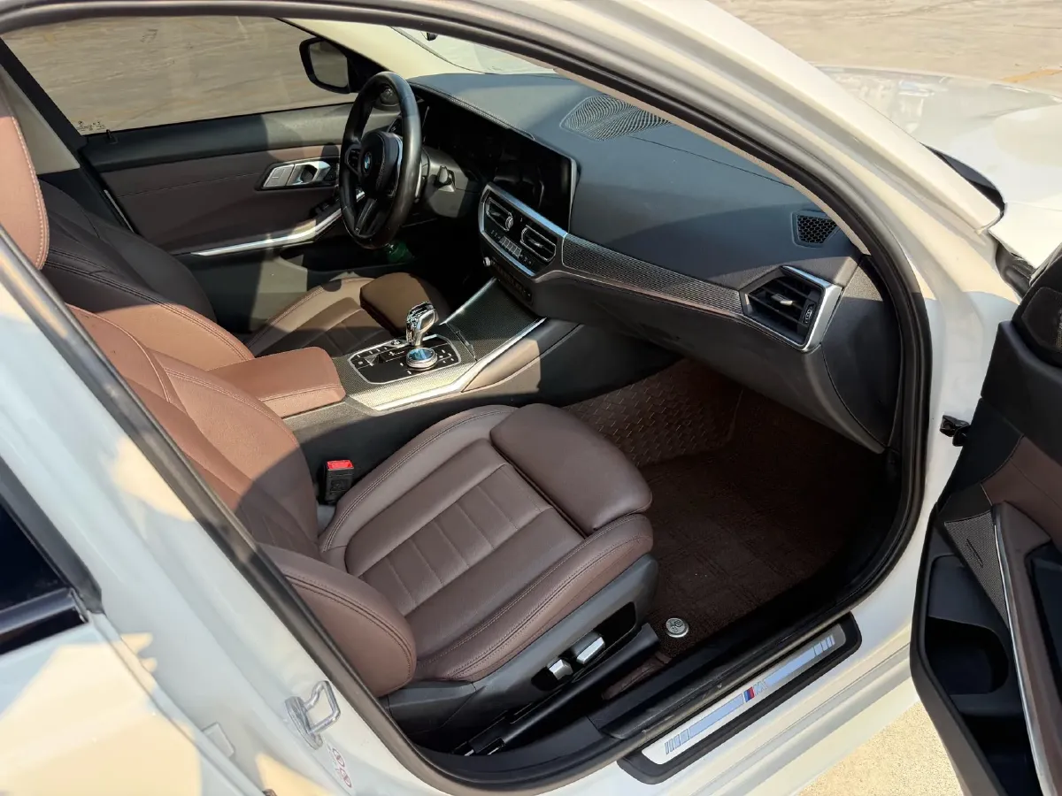 2021 BMW 3 Series 2.0T 184HP L4 8AT,autocango,china used car exporter,china ev exporter,chinese used car exporter,chinese used ev exporter