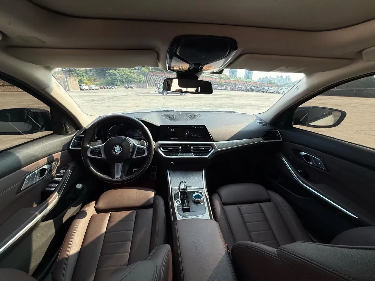 2021 BMW 3 Series 2.0T 184HP L4 8AT,autocango,china used car exporter,china ev exporter,chinese used car exporter,chinese used ev exporter