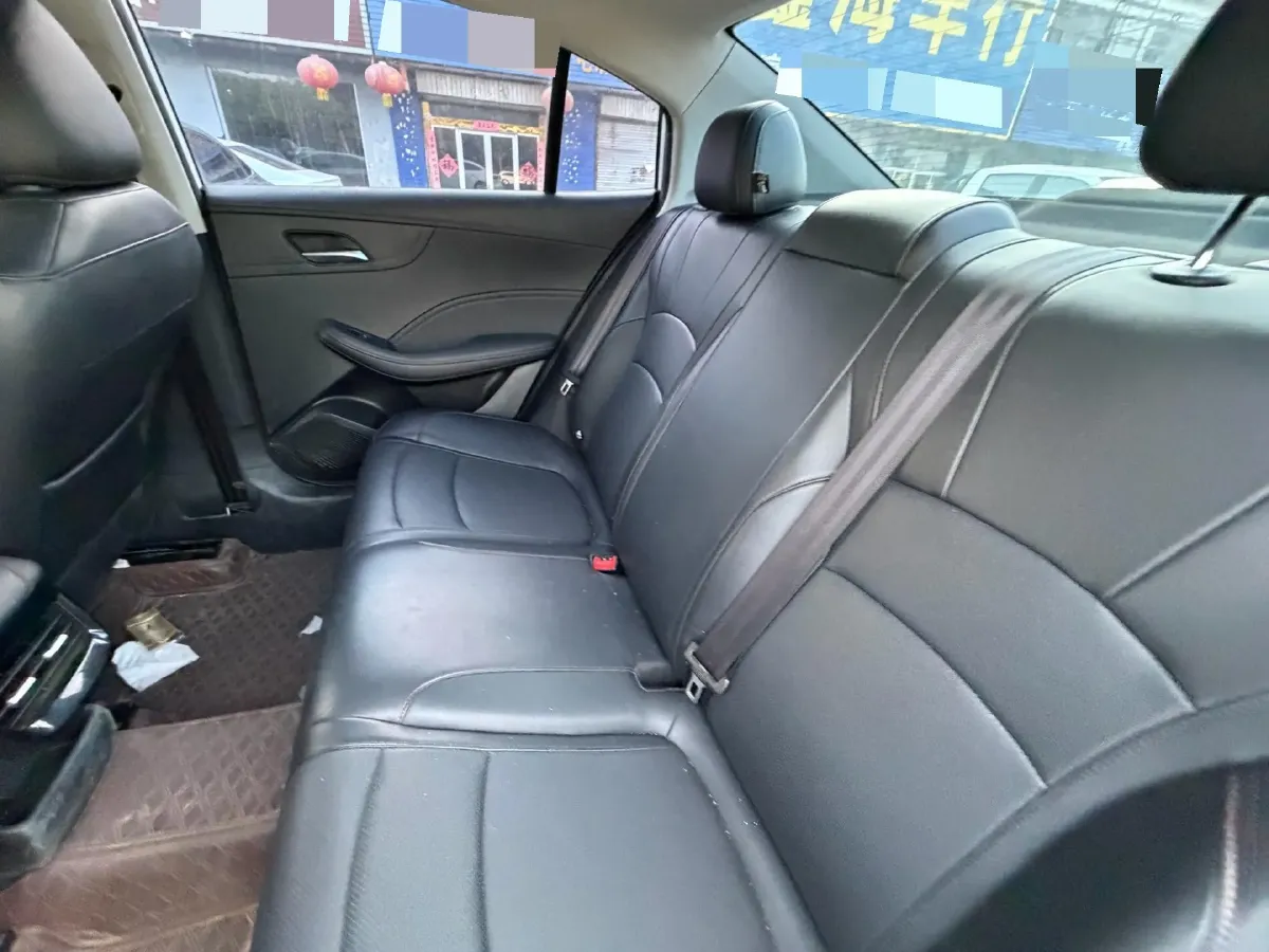 2023 Roewe i5 1.5L 129HP L4 CVT,autocango,china used car exporter,china ev exporter,chinese used car exporter,chinese used ev exporter