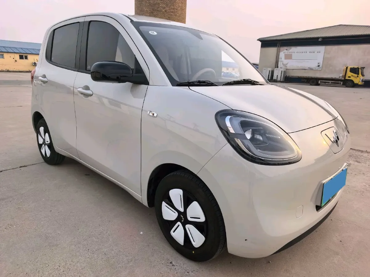 2025 WuLing HongGuang MINI EV BEV 16.2KWH,autocango,china used car exporter,china ev exporter,chinese used car exporter,chinese used ev exporter