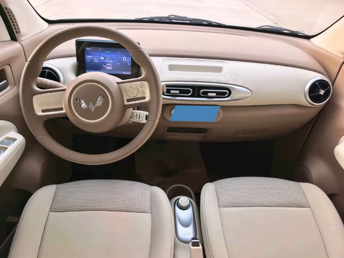 2025 WuLing HongGuang MINI EV BEV 16.2KWH,autocango,china used car exporter,china ev exporter,chinese used car exporter,chinese used ev exporter