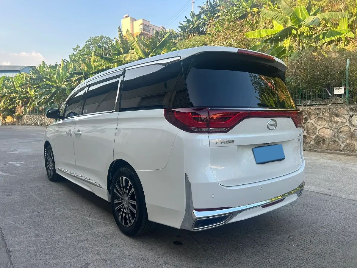 2021 GAC Trumpchi M8 2.0T 252HP L4 8AT,autocango,china used car exporter,china ev exporter,chinese used car exporter,chinese used ev exporter