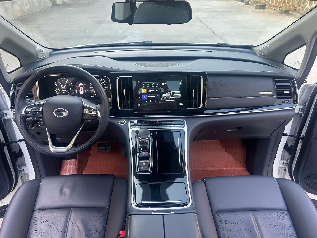 2021 GAC Trumpchi M8 2.0T 252HP L4 8AT,autocango,china used car exporter,china ev exporter,chinese used car exporter,chinese used ev exporter