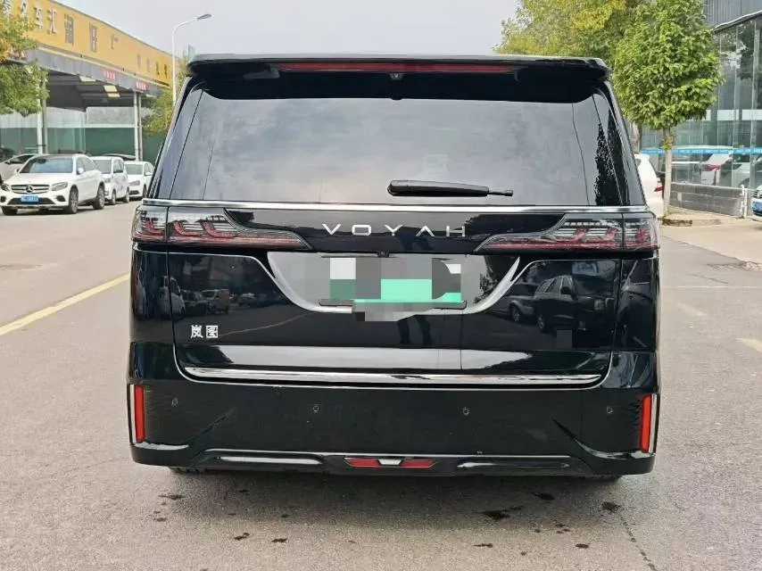 2025 Voyah Dream BEV 108.7KWH,autocango,china used car exporter,china ev exporter,chinese used car exporter,chinese used ev exporter