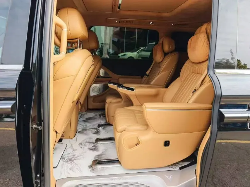 2025 Voyah Dream BEV 108.7KWH,autocango,china used car exporter,china ev exporter,chinese used car exporter,chinese used ev exporter