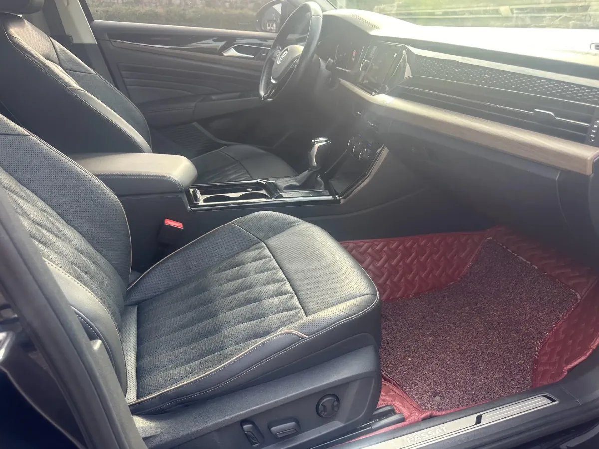2019 Volvo V40 1.5T 152HP L4 6AT,autocango,china used car exporter,china ev exporter,chinese used car exporter,chinese used ev exporter