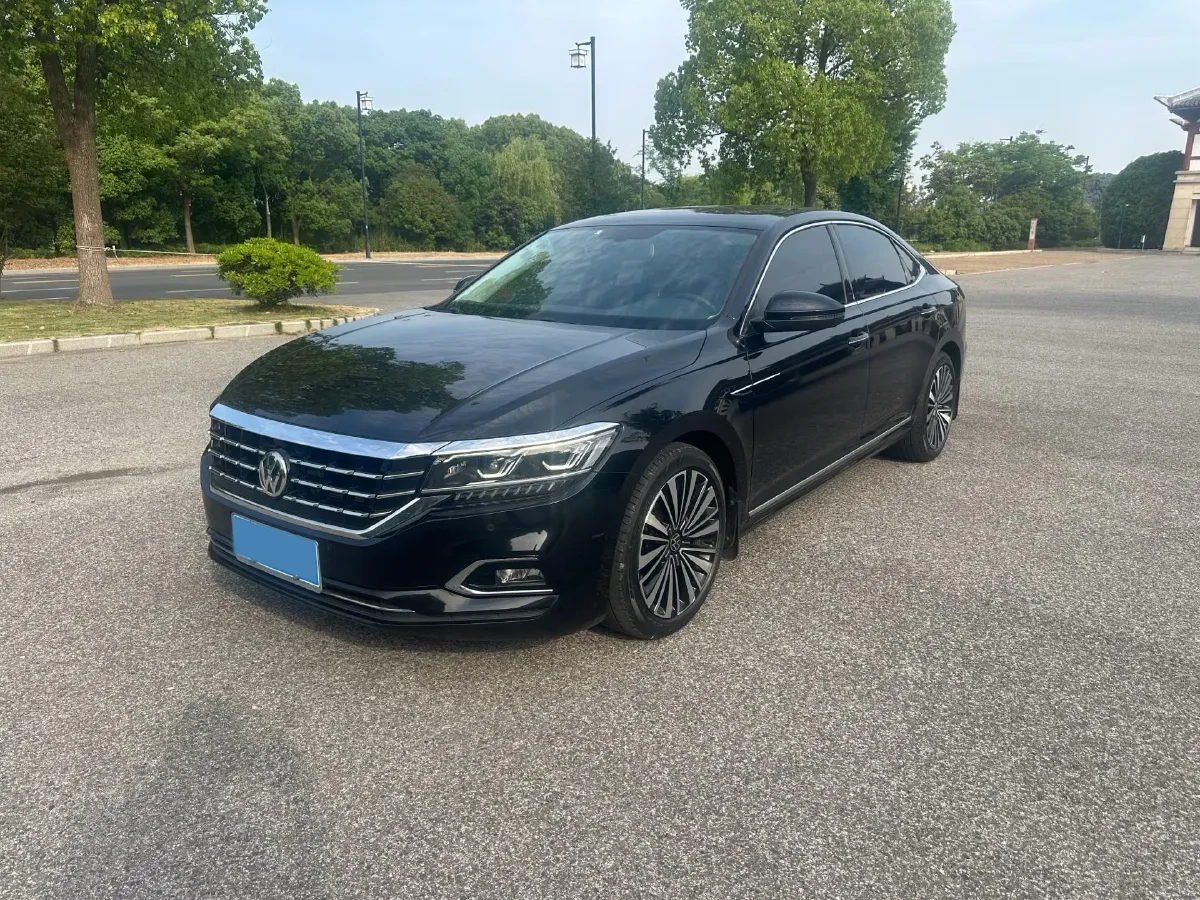 2019 Volvo V40 1.5T 152HP L4 6AT,autocango,china used car exporter,china ev exporter,chinese used car exporter,chinese used ev exporter