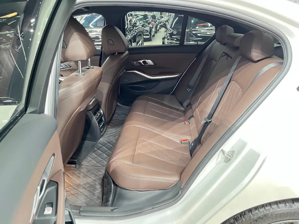 2024 BMW 3 Series 2.0T 184HP L4 8AT,autocango,china used car exporter,china ev exporter,chinese used car exporter,chinese used ev exporter