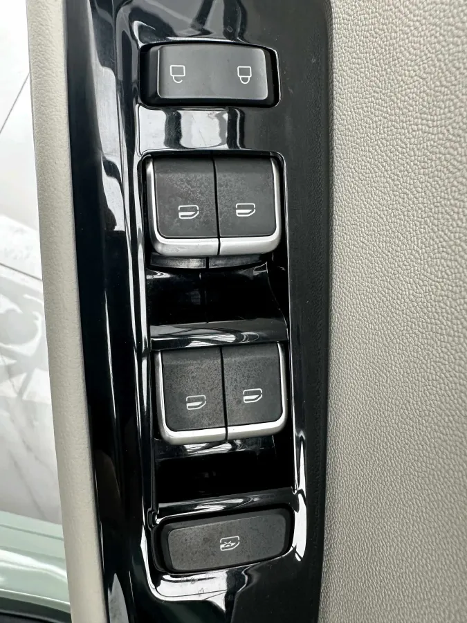 2021 WuLing XingChen 1.5T 147HP L4 CVT,autocango,china used car exporter,china ev exporter,chinese used car exporter,chinese used ev exporter
