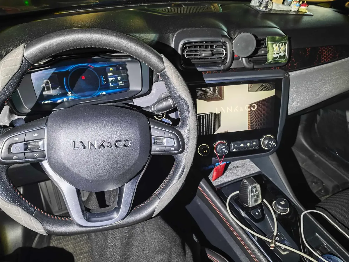 2019 LYNK&CO 01 2.0T 190HP L4 6AT,autocango,china used car exporter,china ev exporter,chinese used car exporter,chinese used ev exporter