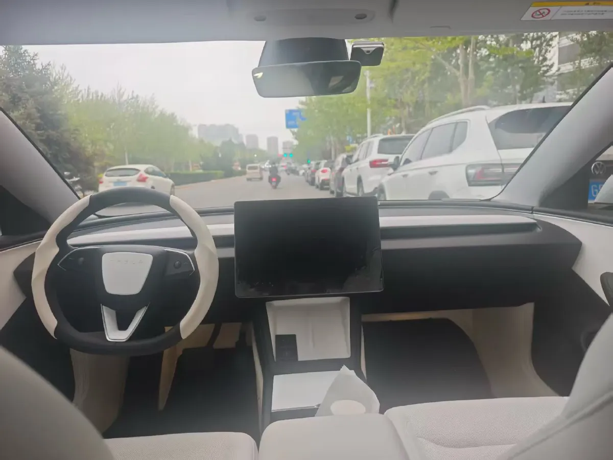 2025 Tesla Model 3 BEV 62.5KWH,autocango,china used car exporter,china ev exporter,chinese used car exporter,chinese used ev exporter