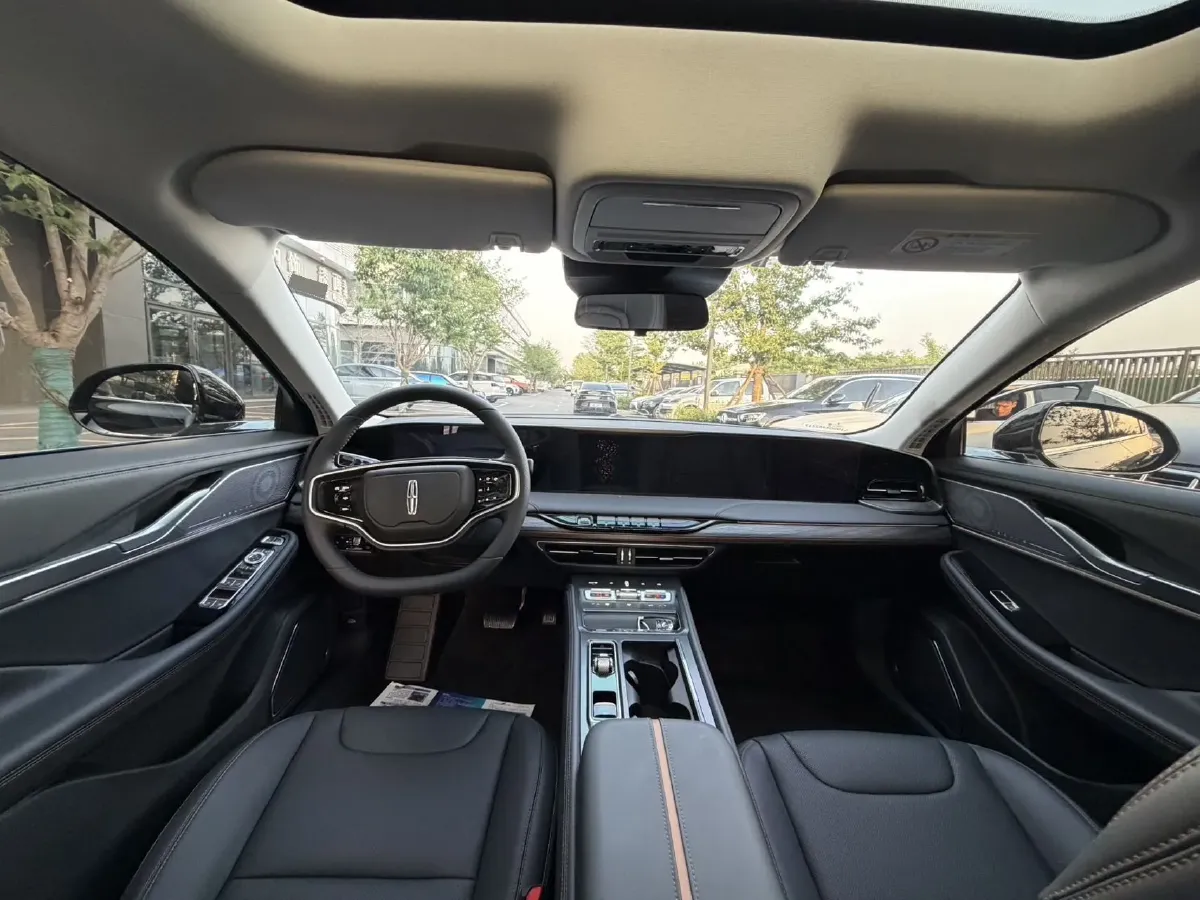 2025 Lincoln Z 2.0T 261HP L4 8AT,autocango,china used car exporter,china ev exporter,chinese used car exporter,chinese used ev exporter