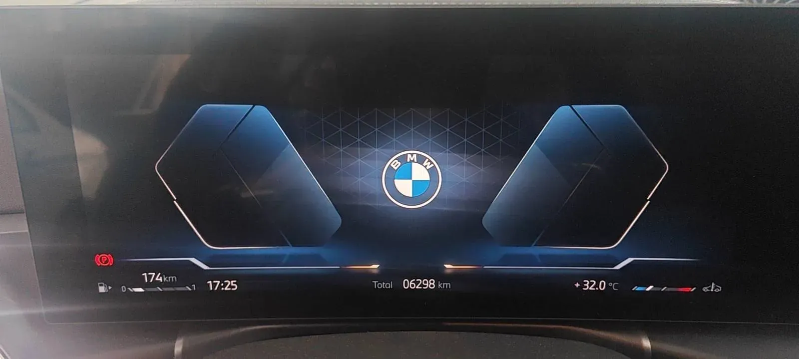 2025 BMW 3 Series 2.0T 245HP L4 8AT,autocango,china used car exporter,china ev exporter,chinese used car exporter,chinese used ev exporter