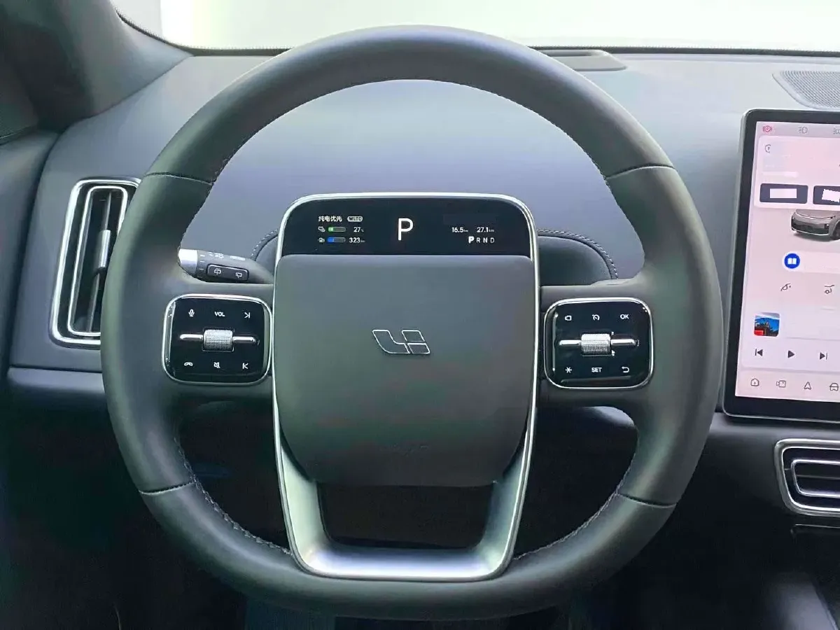 2023 Li L8 Range Extended 154HP REEV 40.9KWH,autocango,china used car exporter,china ev exporter,chinese used car exporter,chinese used ev exporter