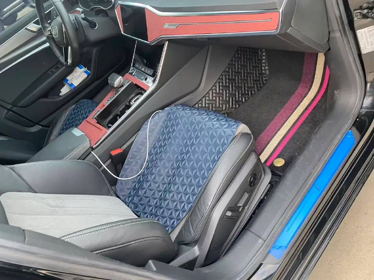 2021 Audi A6L 2.0T 190HP L4 7DCT,autocango,china used car exporter,china ev exporter,chinese used car exporter,chinese used ev exporter