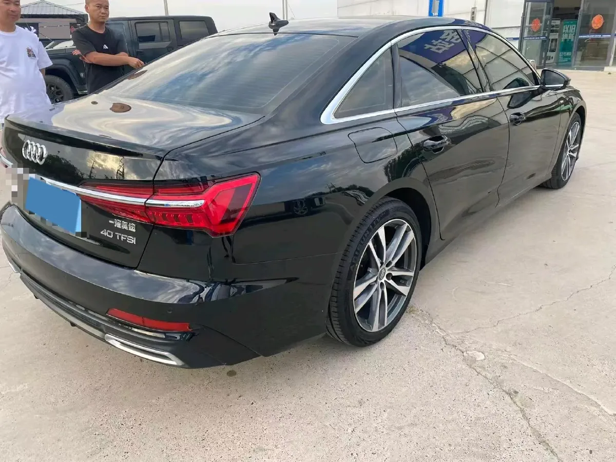 2021 Audi A6L 2.0T 190HP L4 7DCT,autocango,china used car exporter,china ev exporter,chinese used car exporter,chinese used ev exporter