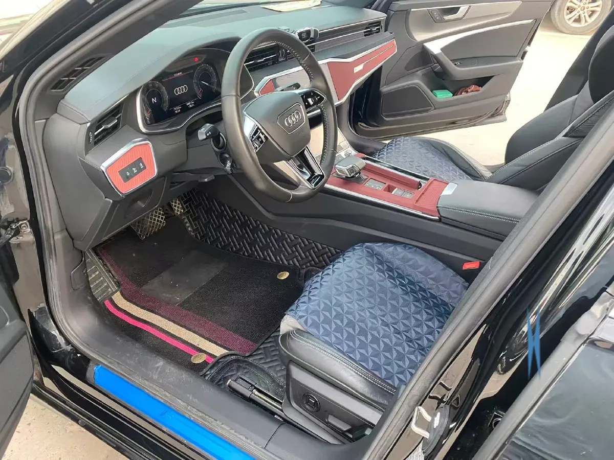2021 Audi A6L 2.0T 190HP L4 7DCT,autocango,china used car exporter,china ev exporter,chinese used car exporter,chinese used ev exporter