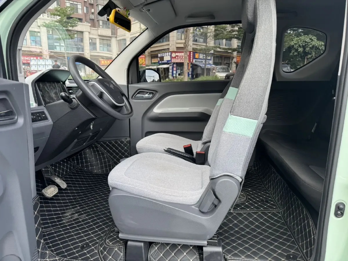 2021 WuLing HongGuang MINI EV BEV 13.9KWH,autocango,china used car exporter,china ev exporter,chinese used car exporter,chinese used ev exporter