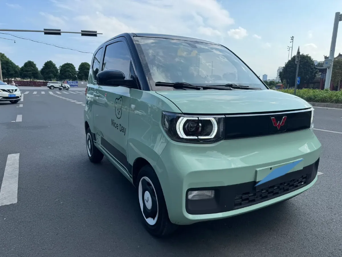 2021 WuLing HongGuang MINI EV BEV 13.9KWH,autocango,china used car exporter,china ev exporter,chinese used car exporter,chinese used ev exporter