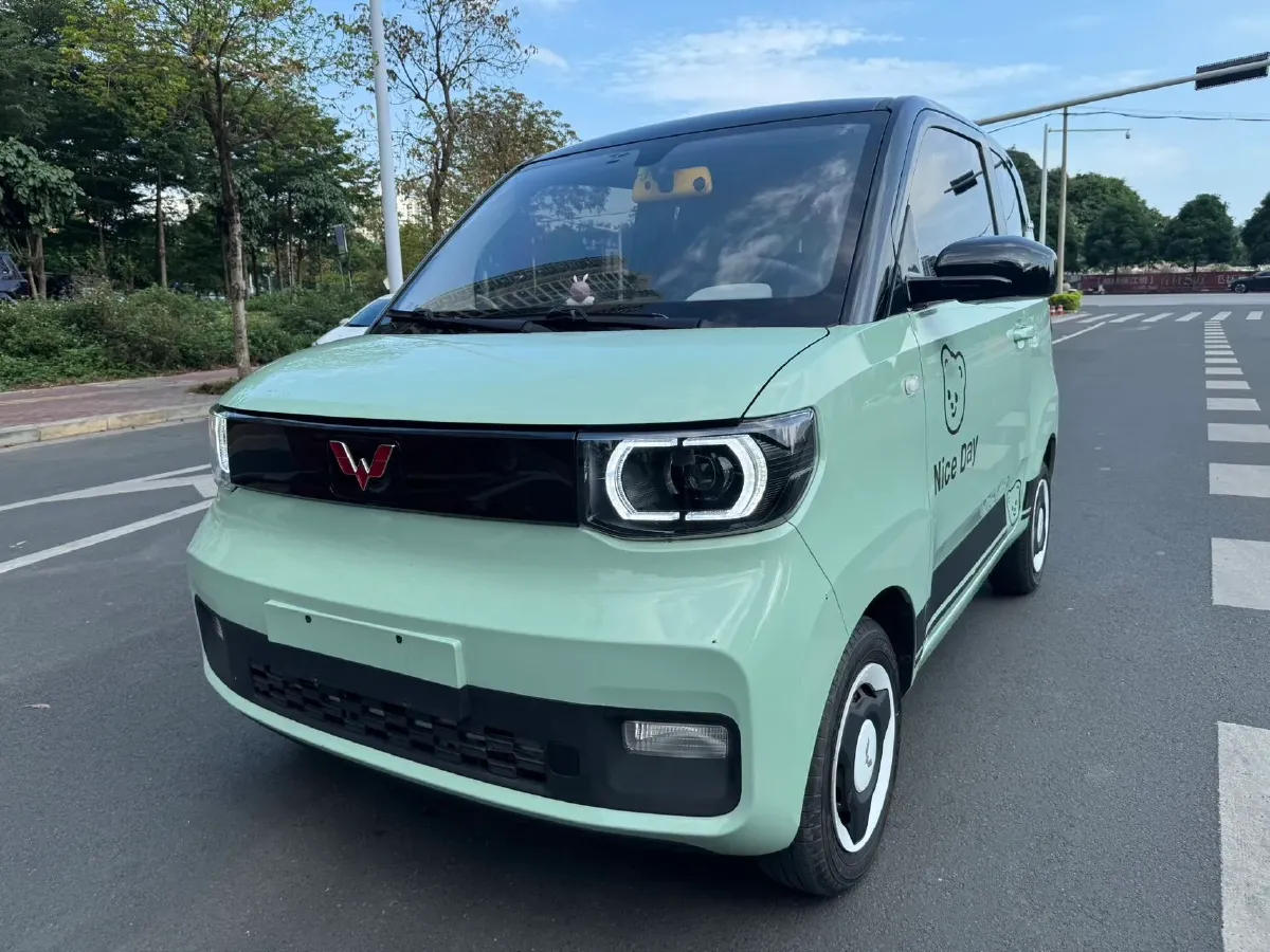 2021 WuLing HongGuang MINI EV BEV 13.9KWH,autocango,china used car exporter,china ev exporter,chinese used car exporter,chinese used ev exporter