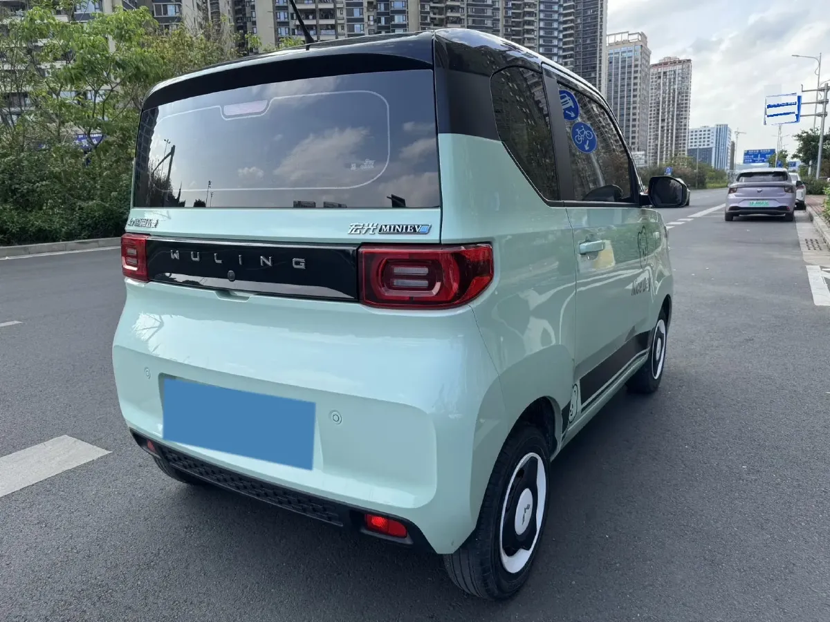 2021 WuLing HongGuang MINI EV BEV 13.9KWH,autocango,china used car exporter,china ev exporter,chinese used car exporter,chinese used ev exporter