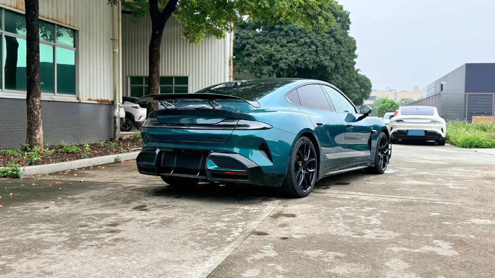 2025 MI SU7 Ultra BEV 93.7KWH,autocango,china used car exporter,china ev exporter,chinese used car exporter,chinese used ev exporter