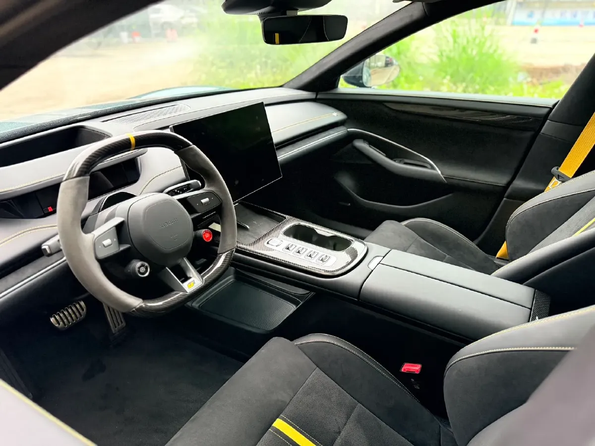 2025 MI SU7 Ultra BEV 93.7KWH,autocango,china used car exporter,china ev exporter,chinese used car exporter,chinese used ev exporter