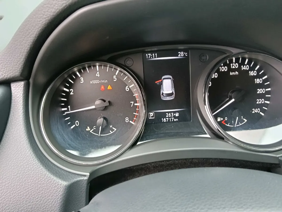 2023 Nissan X-Trail 2.0L 151HP L4 CVT,autocango,china used car exporter,china ev exporter,chinese used car exporter,chinese used ev exporter