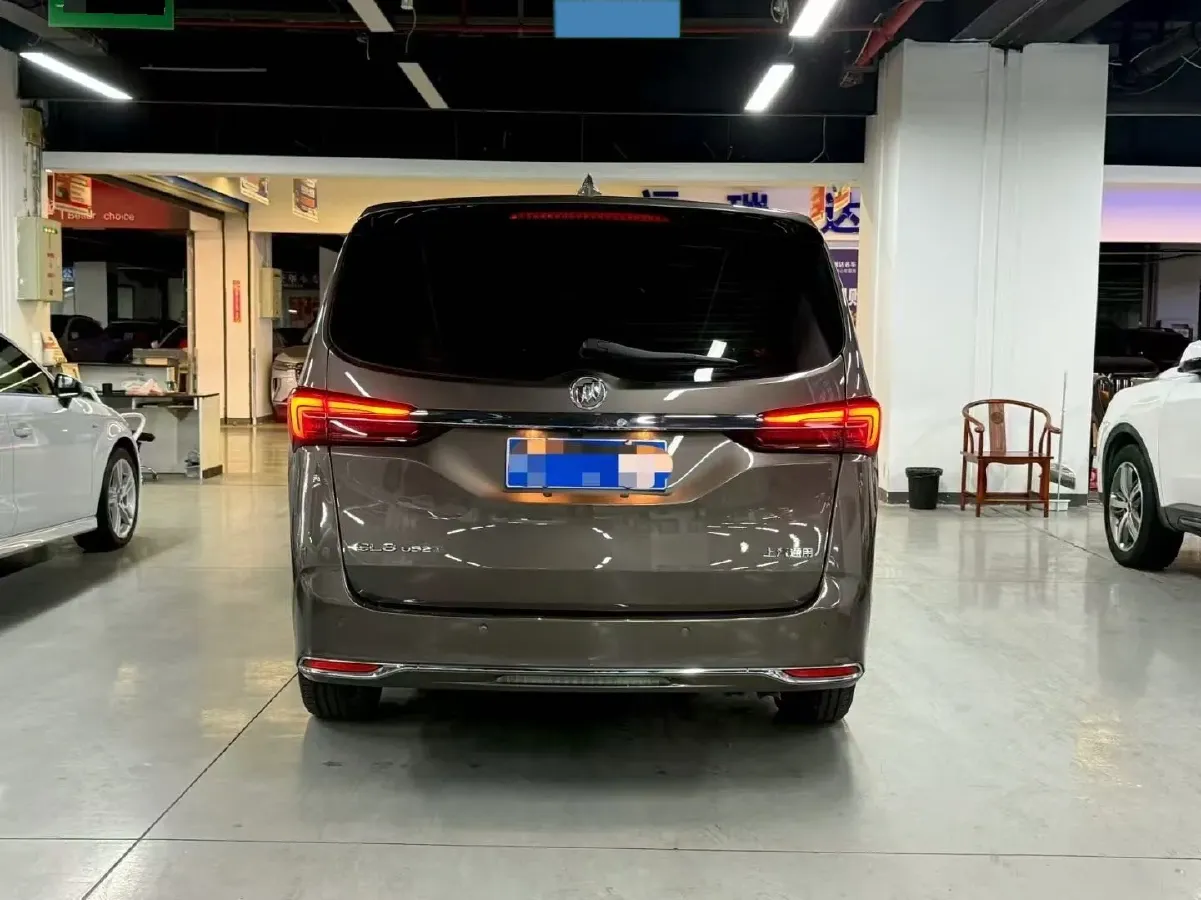2023 Buick GL8 2.0T 237HP L4 9AT,autocango,china used car exporter,china ev exporter,chinese used car exporter,chinese used ev exporter