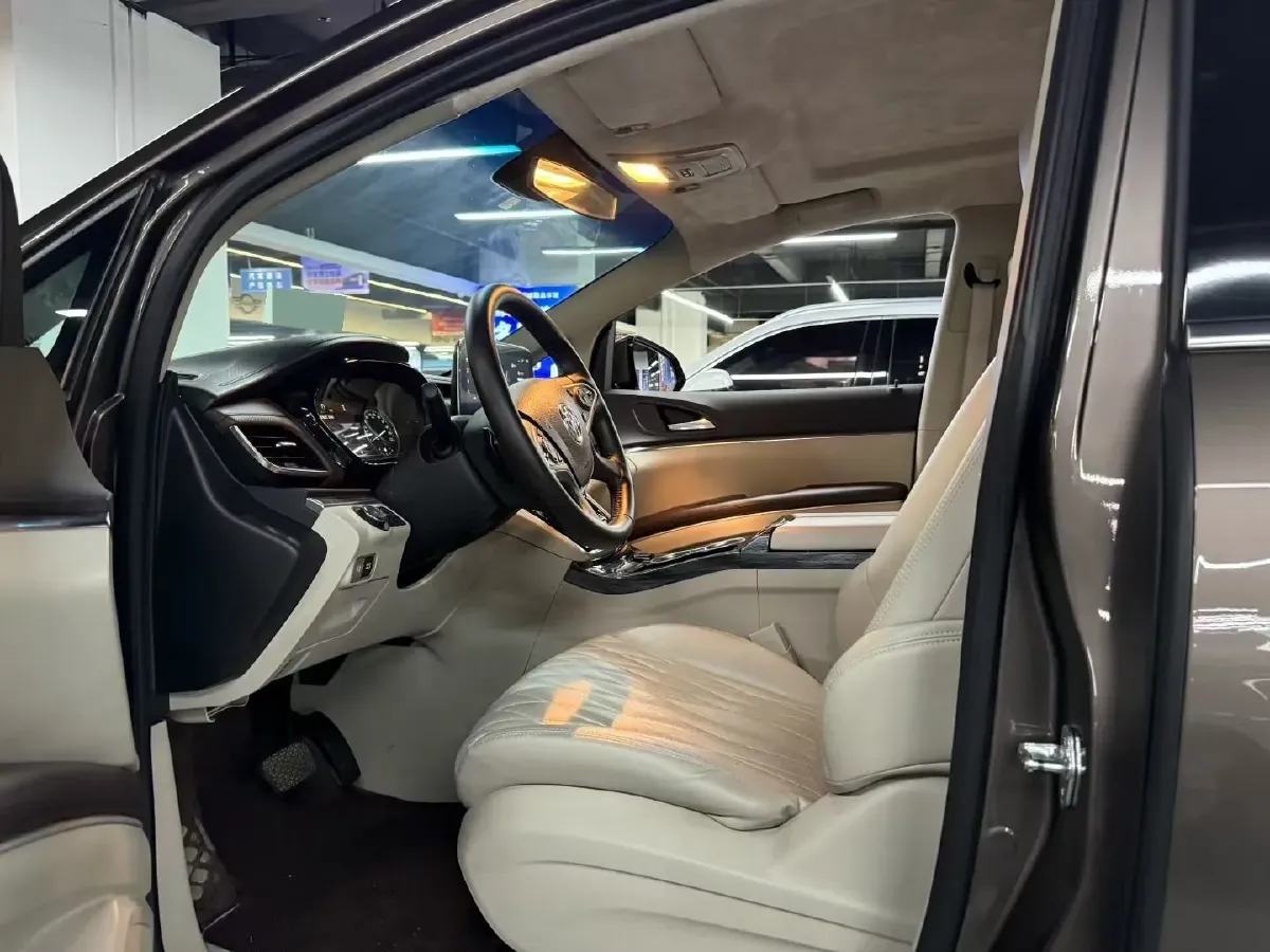 2023 Buick GL8 2.0T 237HP L4 9AT,autocango,china used car exporter,china ev exporter,chinese used car exporter,chinese used ev exporter