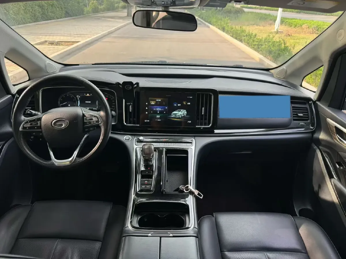 2021 GAC Trumpchi M8 2.0T 252HP L4 8AT,autocango,china used car exporter,china ev exporter,chinese used car exporter,chinese used ev exporter