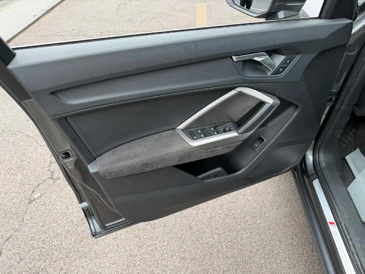 2021 Audi Q3 1.4T 150HP L4 7DCT,autocango,china used car exporter,china ev exporter,chinese used car exporter,chinese used ev exporter
