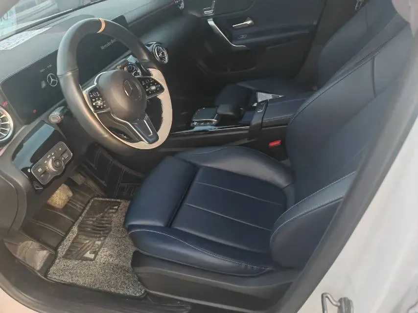 2021 Mercedes-Benz A Class 1.3T 163HP L4 7DCT,autocango,china used car exporter,china ev exporter,chinese used car exporter,chinese used ev exporter